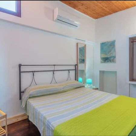 Villa Con Piscina Al Mare Ognina Kültér fotó