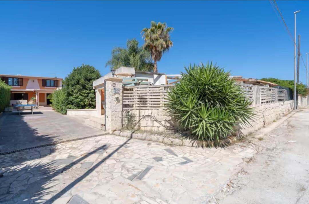 Villa Con Piscina Al Mare Ognina Kültér fotó