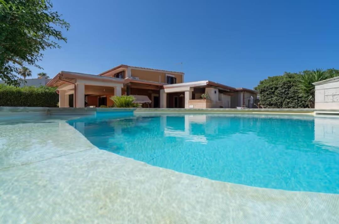 Villa Con Piscina Al Mare Ognina Kültér fotó