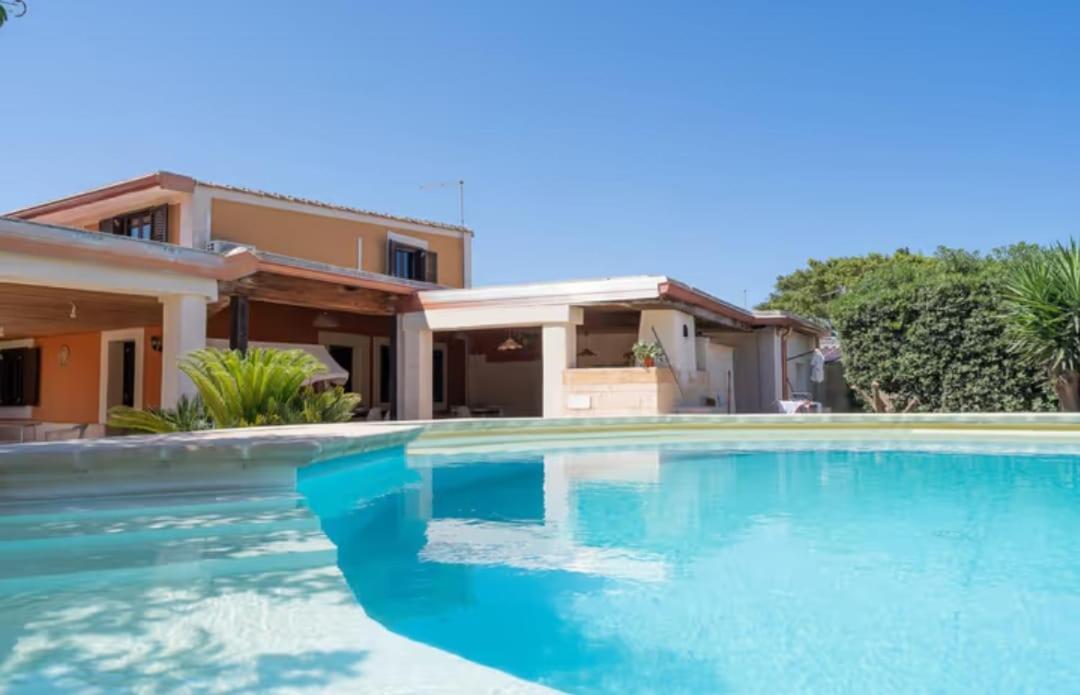 Villa Con Piscina Al Mare Ognina Kültér fotó